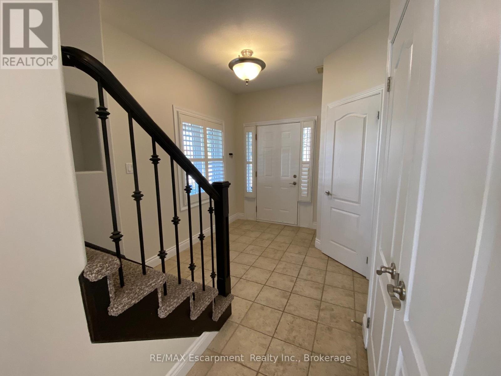 2430 Second Street, Burlington, Ontario  L7R 3K1 - Photo 7 - W13013626