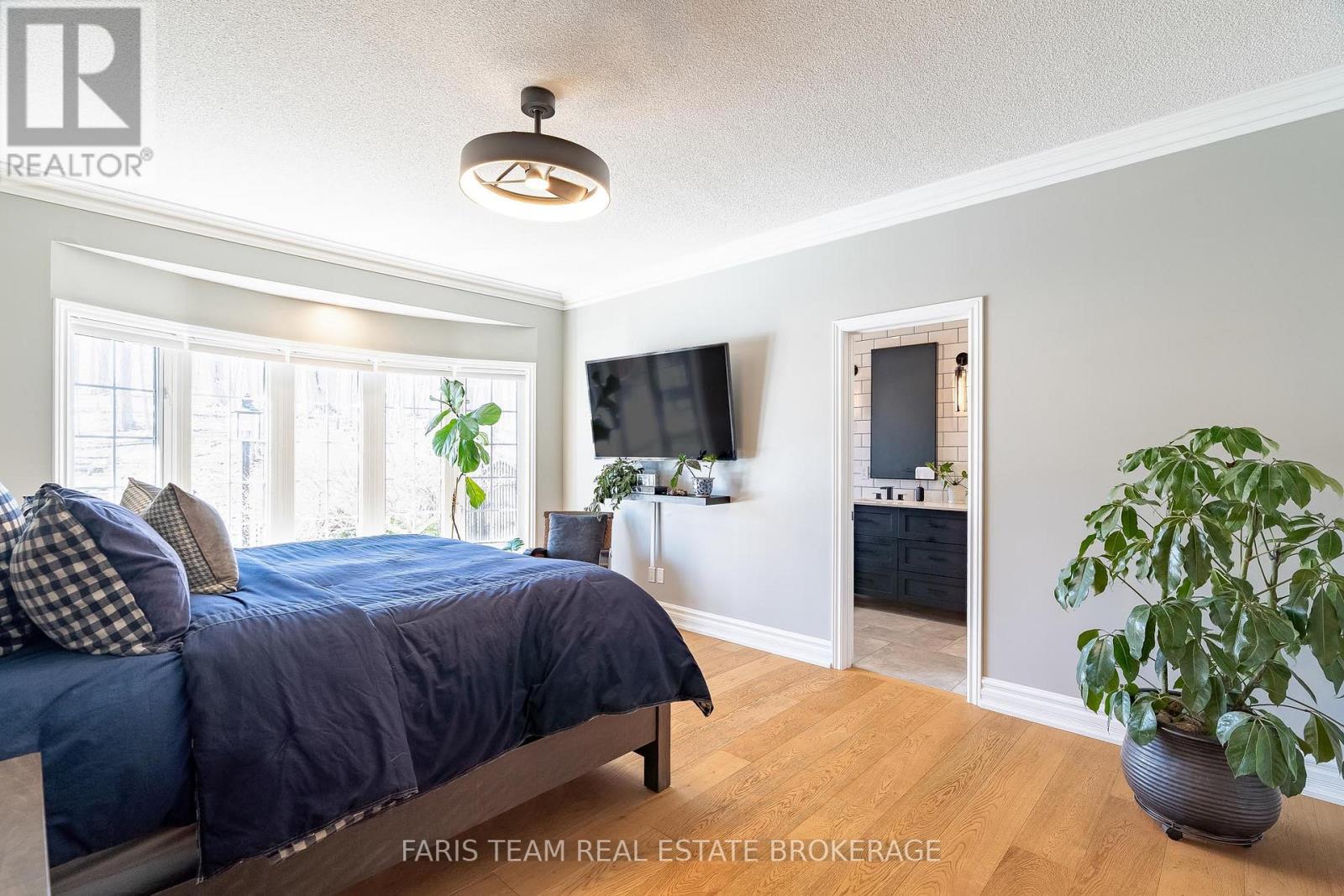 1986 Forest Valley Drive, Innisfil, Ontario  L9S 4A5 - Photo 19 - N12975210