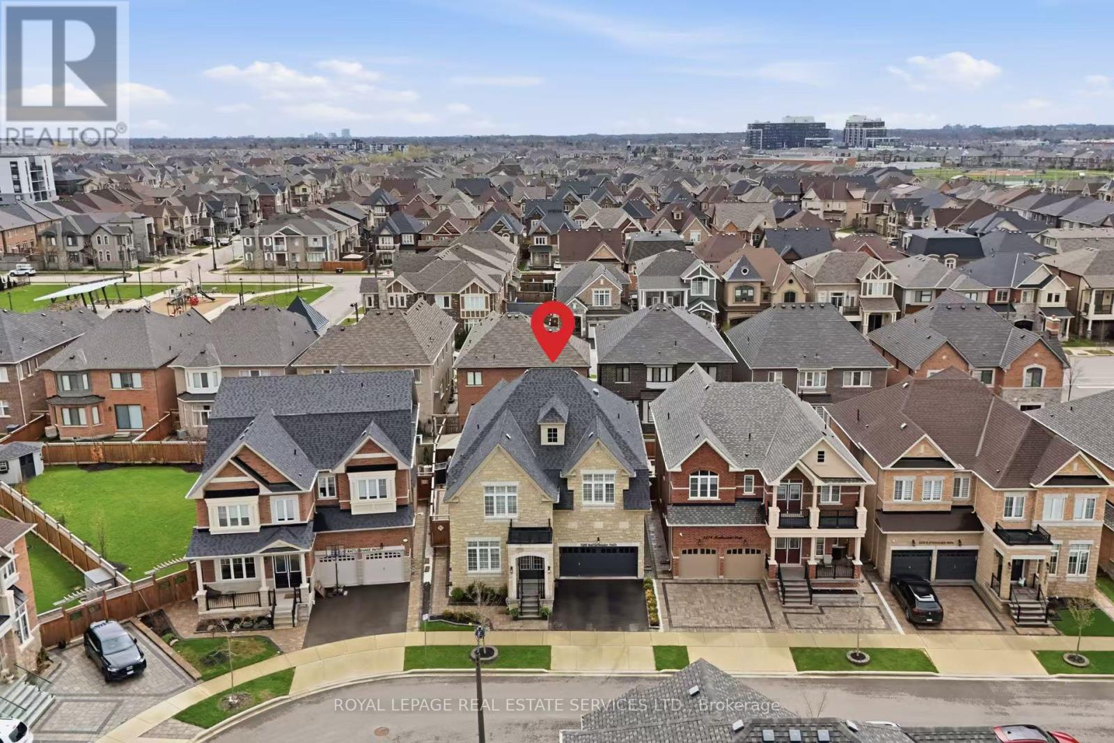 3283 Rattlesnake Path, Oakville, Ontario  L6M 5K4 - Photo 2 - W13009712