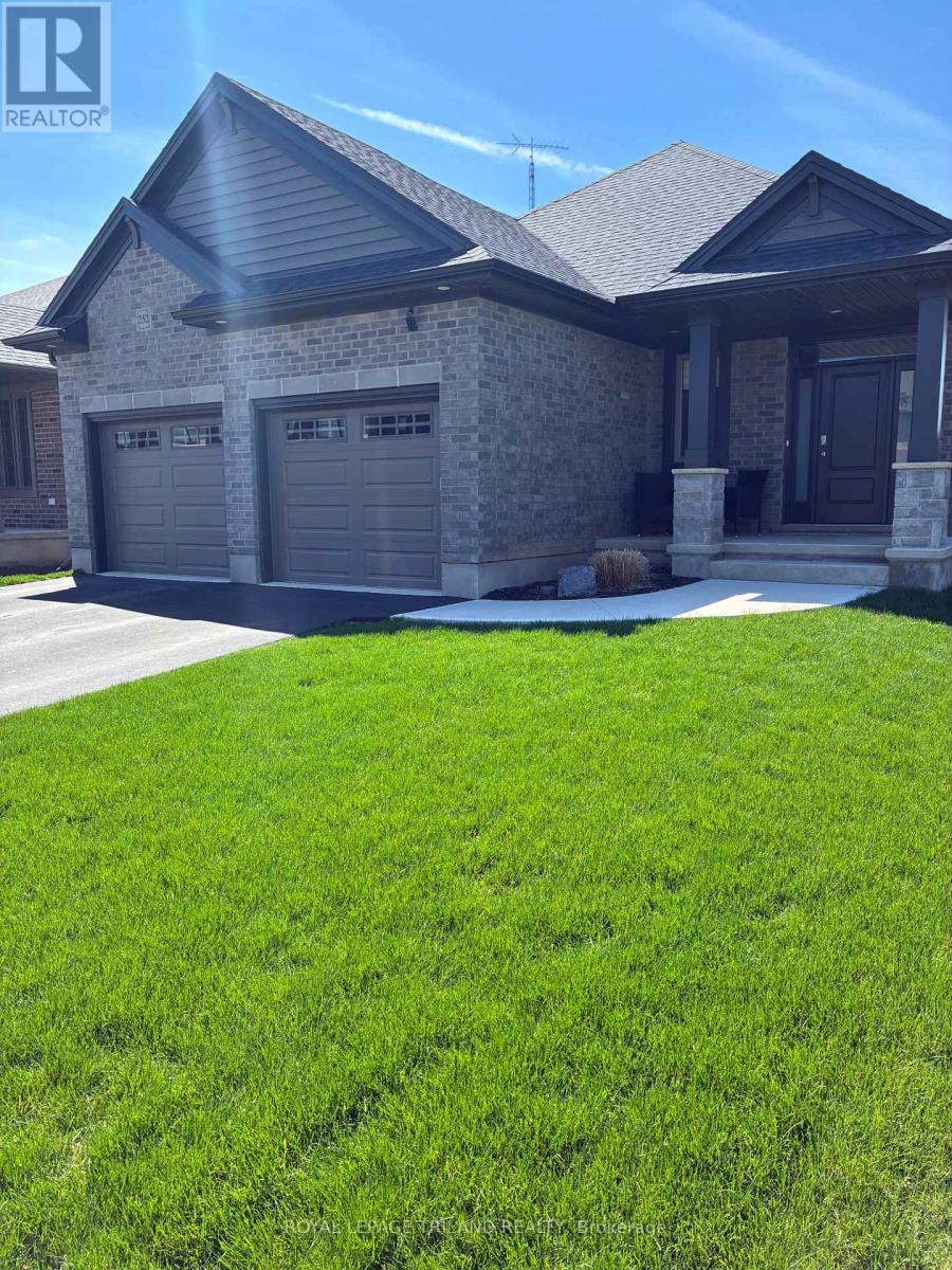 252 Renaissance Drive, St. Thomas, Ontario  N5R 0P9 - Photo 2 - X12847454