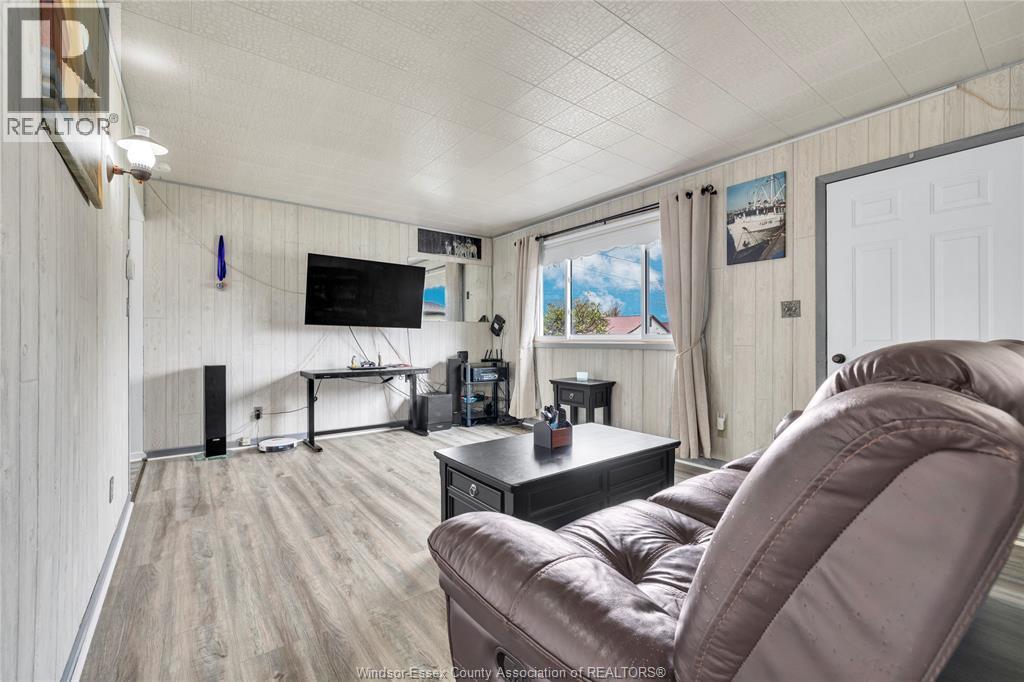 329 Parkside Drive, Mcgregor, Ontario  N0R 1J0 - Photo 10 - 26008459