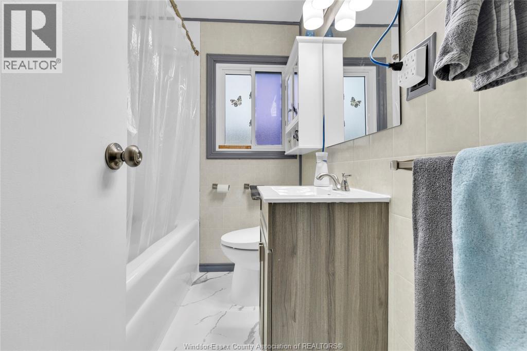 329 Parkside Drive, Mcgregor, Ontario  N0R 1J0 - Photo 13 - 26008459