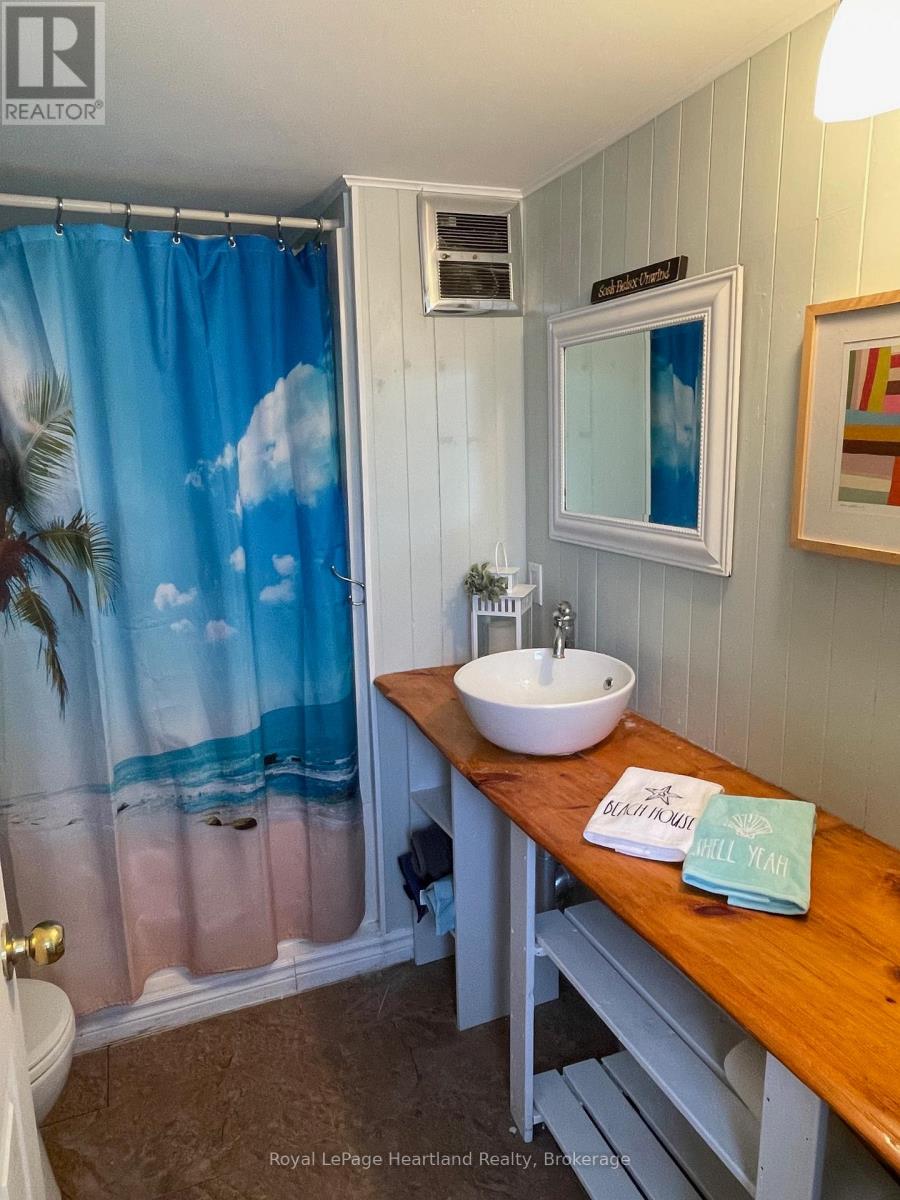 21 Ruth Street, Ashfield-Colborne-Wawanosh, Ontario  N7A 3Y3 - Photo 12 - X13013768