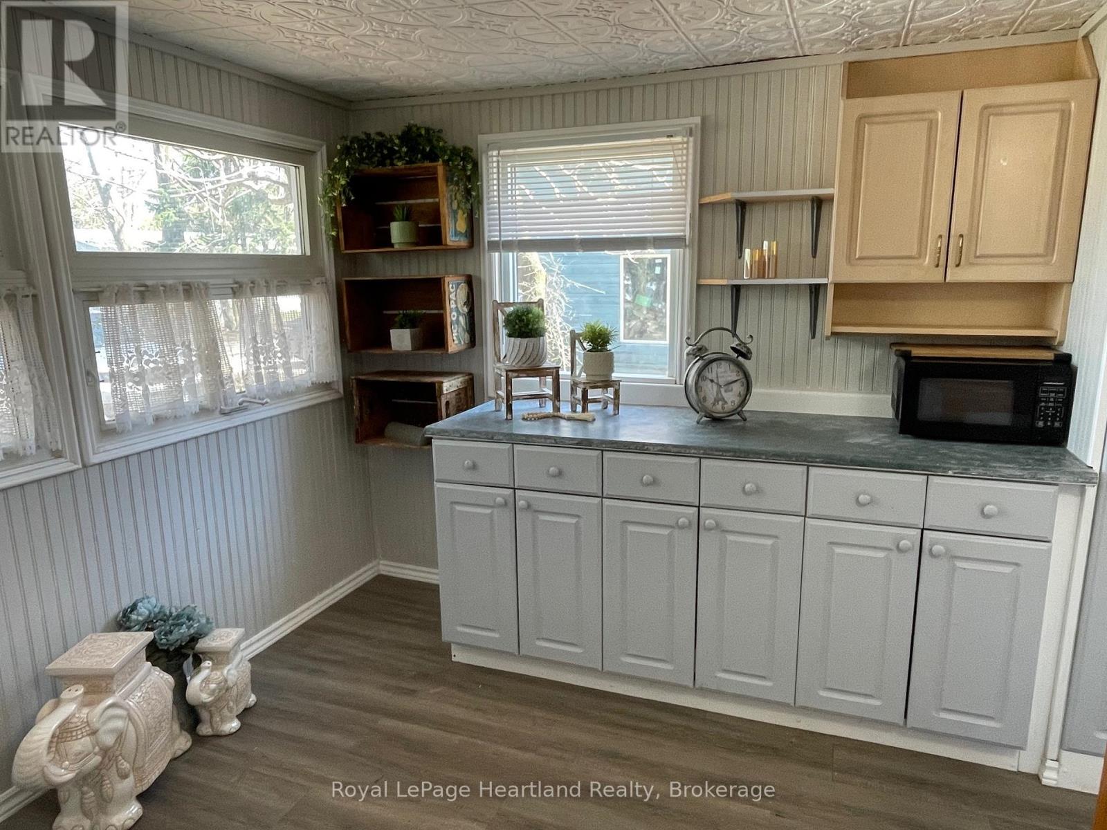 21 Ruth Street, Ashfield-Colborne-Wawanosh, Ontario  N7A 3Y3 - Photo 7 - X13013768