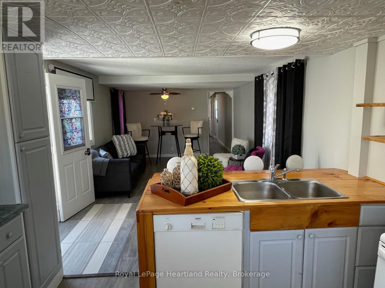 21 Ruth Street, Ashfield-Colborne-Wawanosh, Ontario  N7A 3Y3 - Photo 8 - X13013768