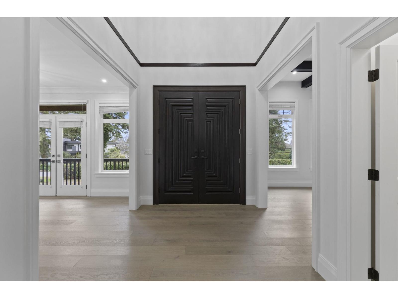 13101 14th Avenue, Surrey, British Columbia  V4A 1G6 - Photo 3 - R3111105