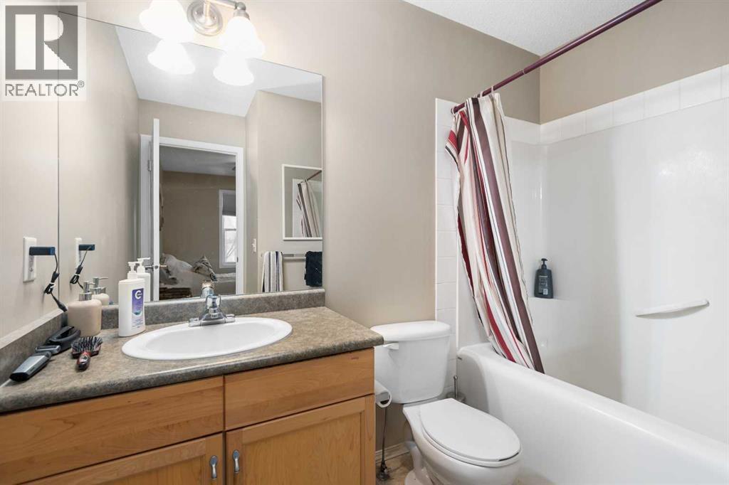 205 Mckenzie Towne Gate Se, Calgary, Alberta  T2Z 4G2 - Photo 21 - A2276192