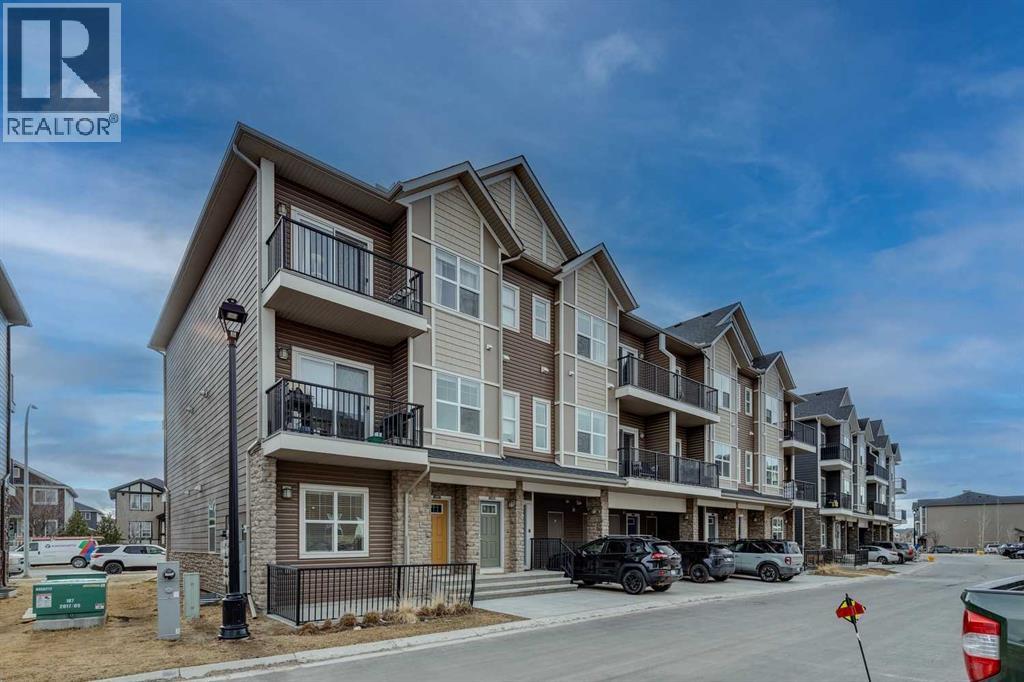 1009, 250 Fireside View, Cochrane, Alberta  T4C 2M2 - Photo 3 - A2285753