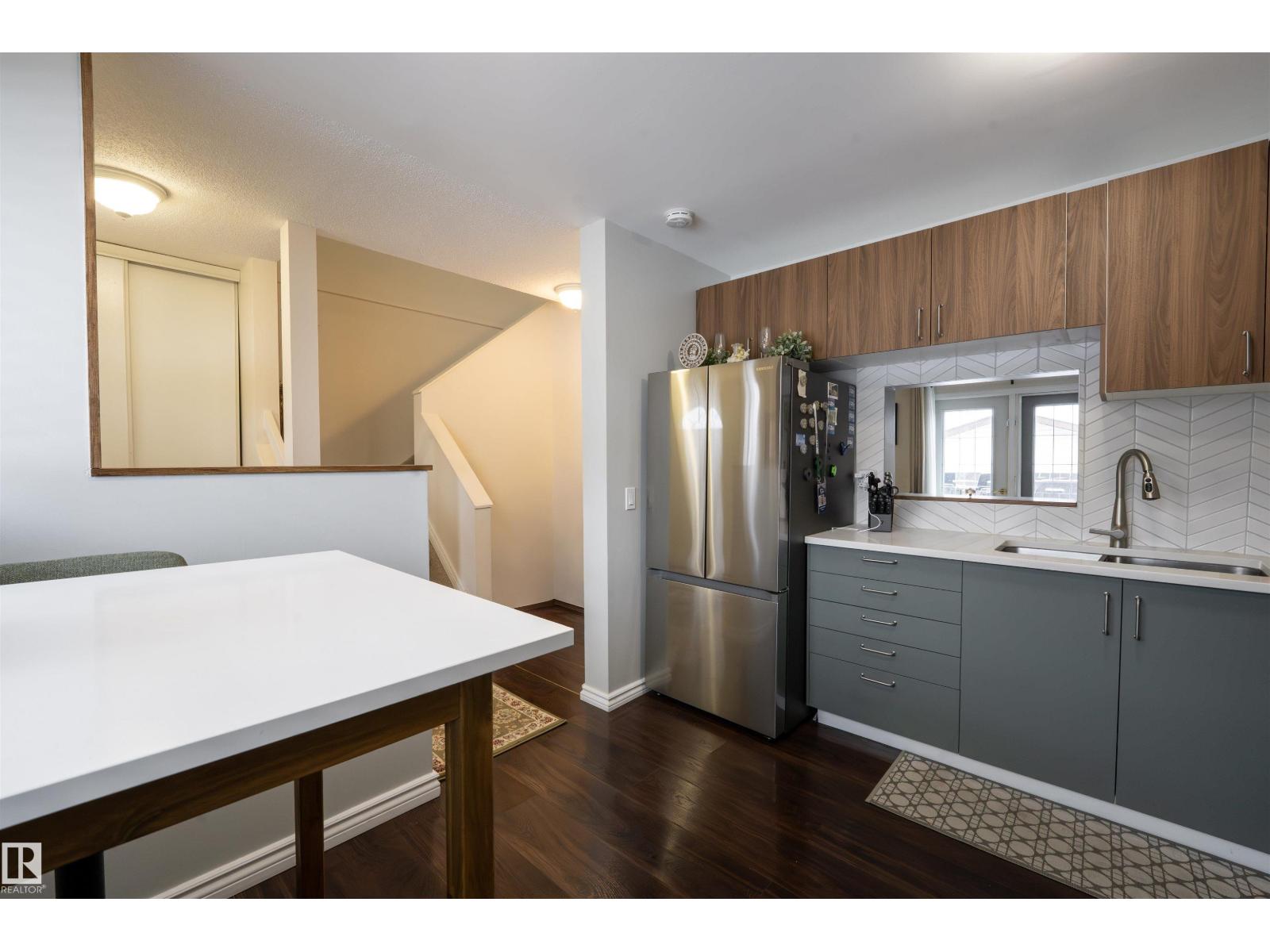 1728 37 St Nw, Edmonton, Alberta  T6L 2R7 - Photo 5 - E4482825