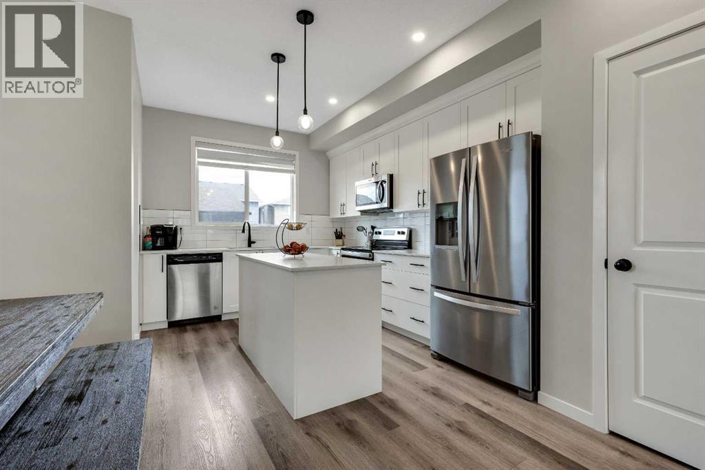 46 Creekstone Path SW, Calgary, Alberta  T2X 4P7 - Photo 9 - A2297942