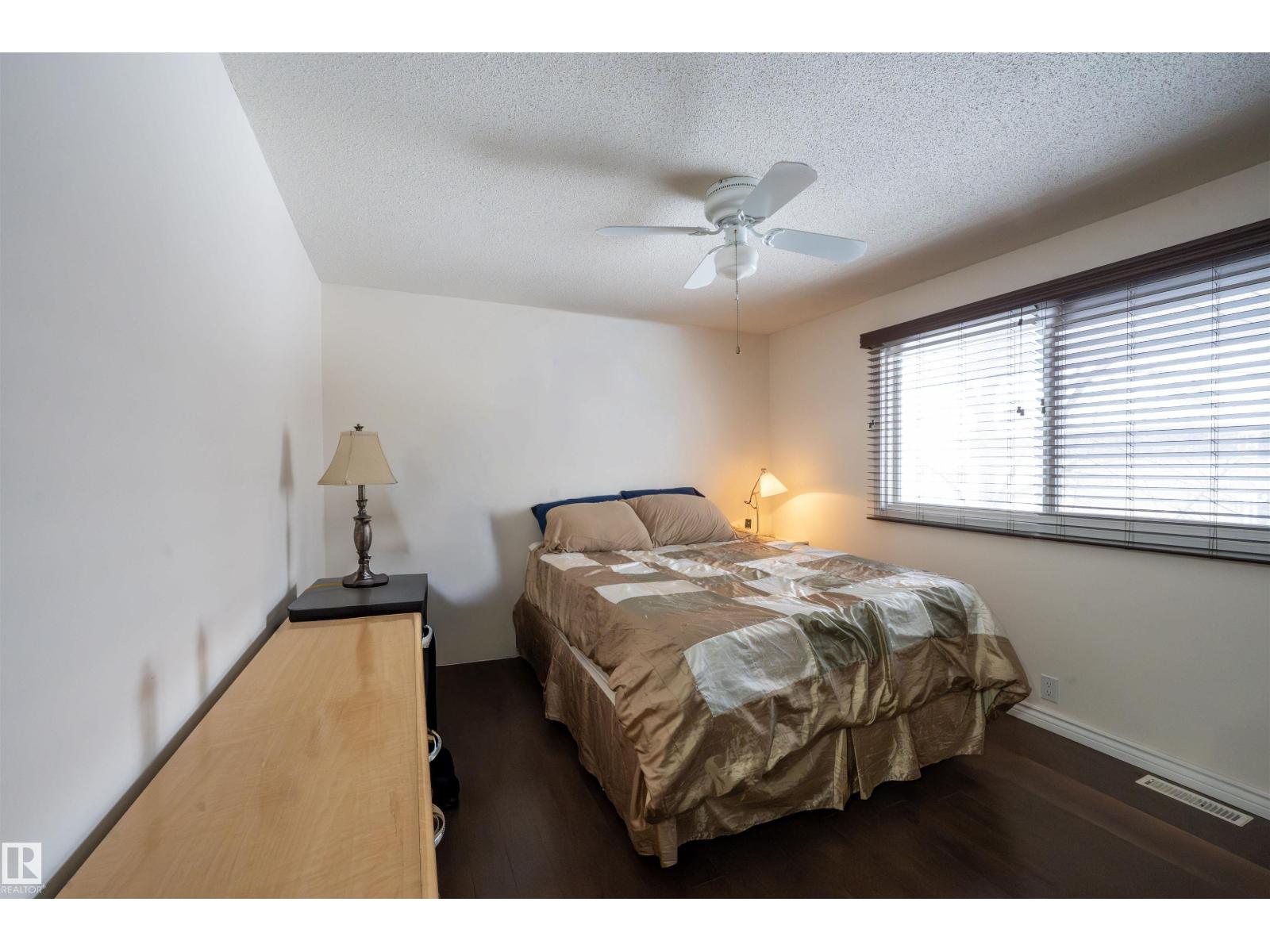 1728 37 St Nw, Edmonton, Alberta  T6L 2R7 - Photo 12 - E4482825