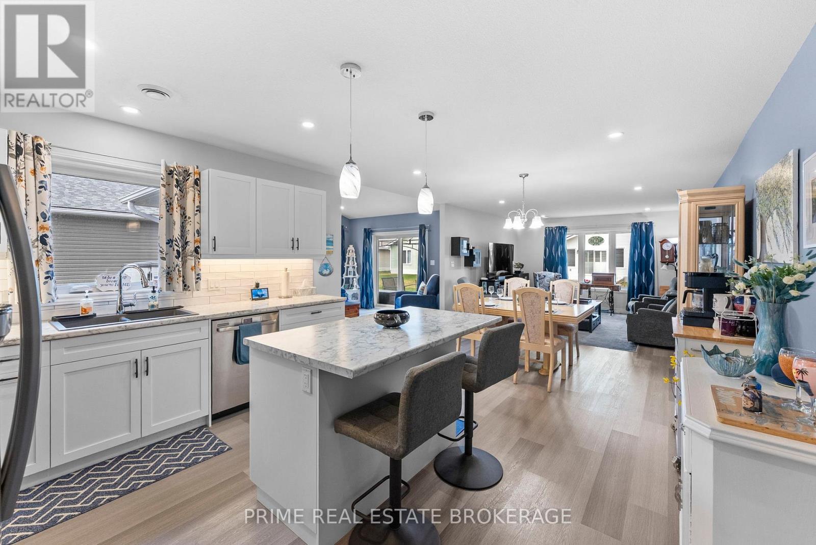 181 Lake Breeze Drive, Ashfield-Colborne-Wawanosh, Ontario  N7A 0C6 - Photo 4 - X13013556