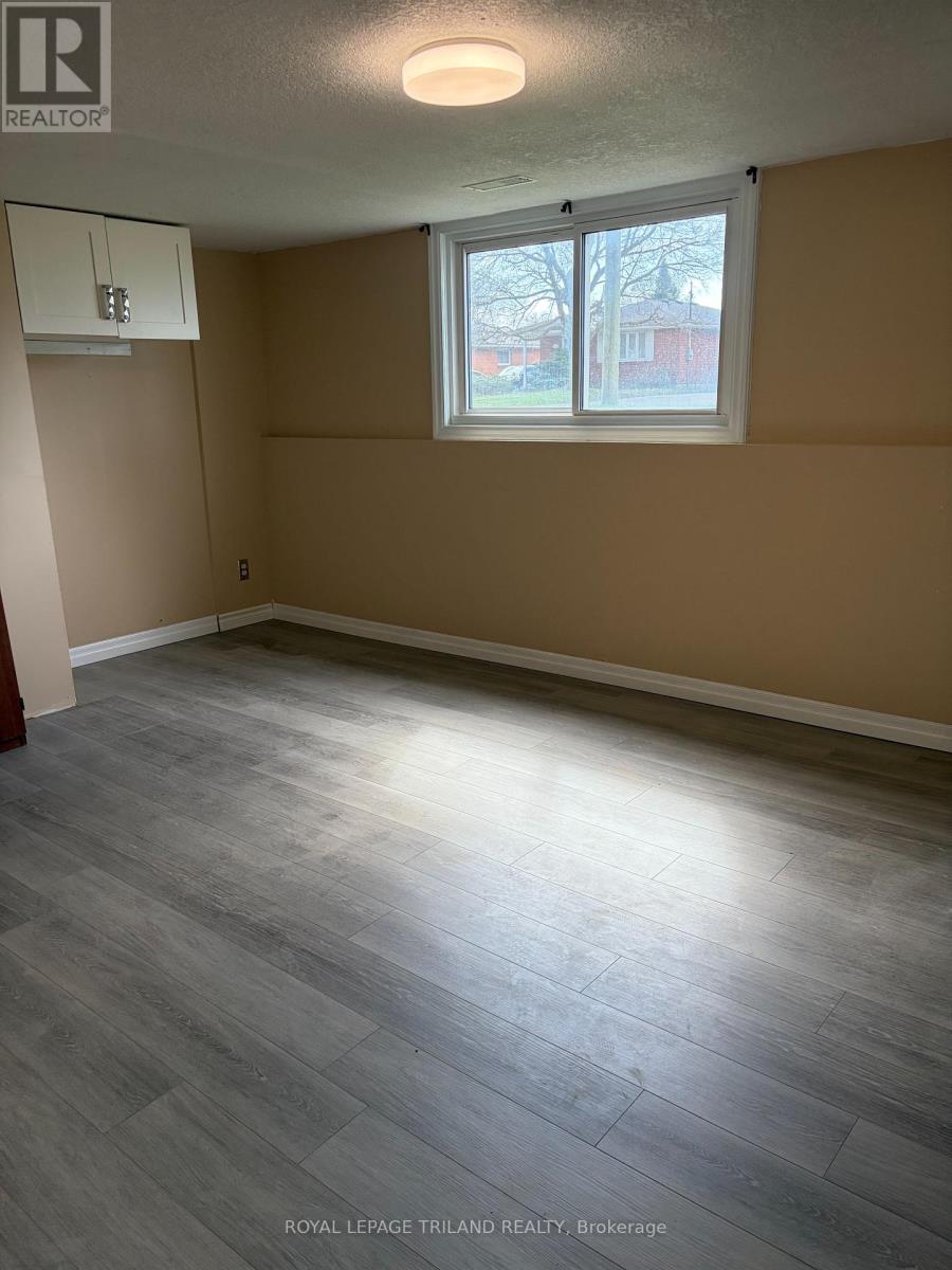 1548 Dale Street, London East, Ontario  N5V 1X9 - Photo 12 - X13013760