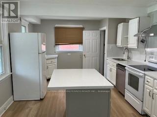 28 Base Line Road E, London South, Ontario  N6C 2N5 - Photo 3 - X13013786