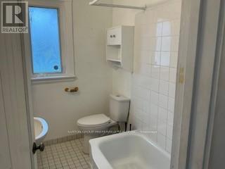 28 Base Line Road E, London South, Ontario  N6C 2N5 - Photo 5 - X13013786