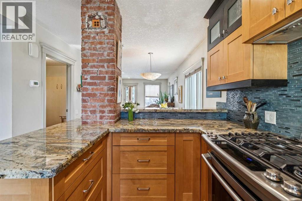 515 7 Street Ne, Calgary, Alberta  T2E 4C5 - Photo 11 - A2298993