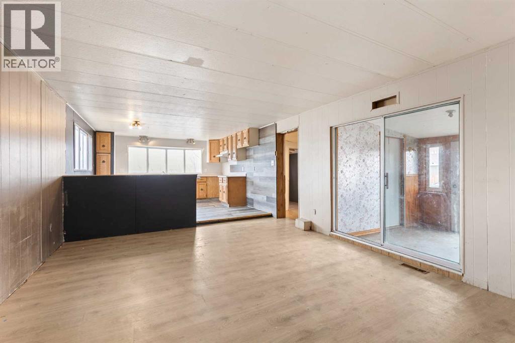 109, 4000 13 Avenue Se, Medicine Hat, Alberta  T1B 1J3 - Photo 4 - A2302938