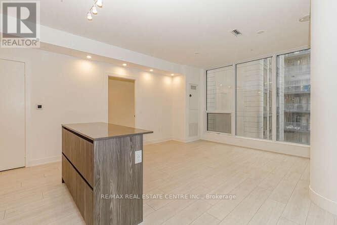 722 - 15 Mercer & Blue Jays Way Street, Toronto, Ontario  M5V 1H2 - Photo 9 - C13013566