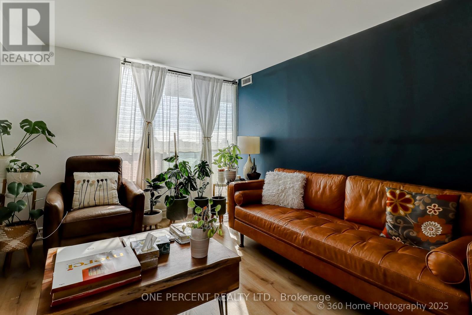 803 - 8 Covington Road, Toronto, Ontario  M6A 3E5 - Photo 5 - C13013580