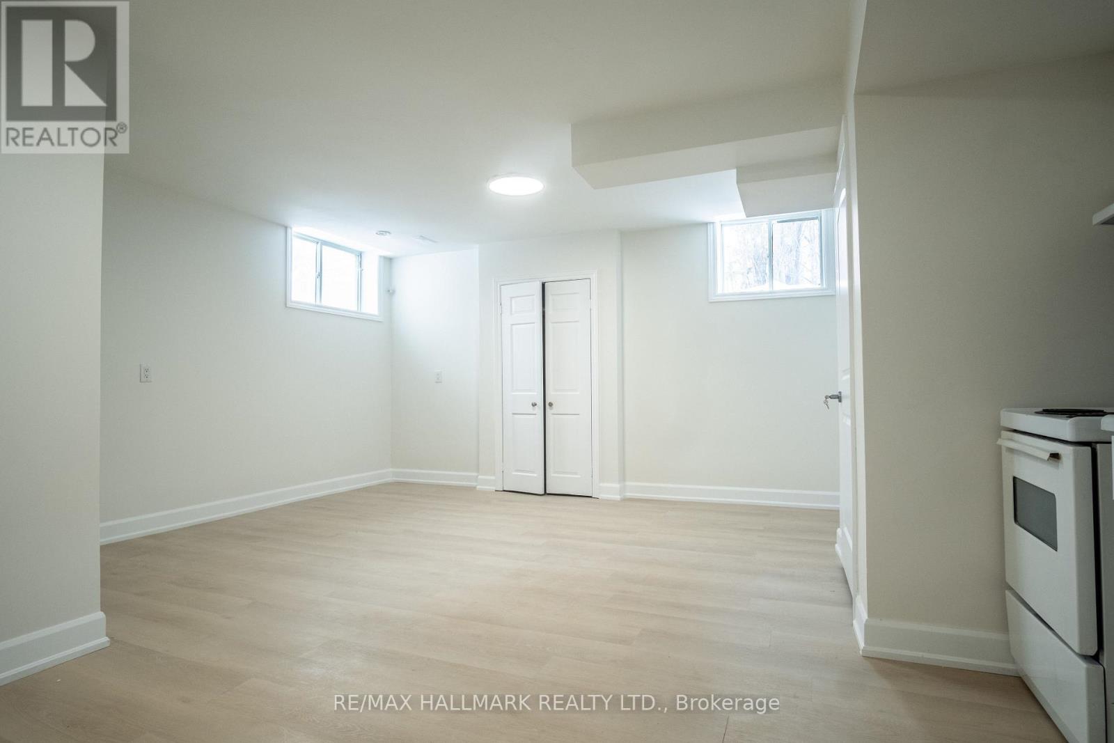 BASEMENT 2 - 118 FAIRHOLME AVENUE, Toronto, Ontario