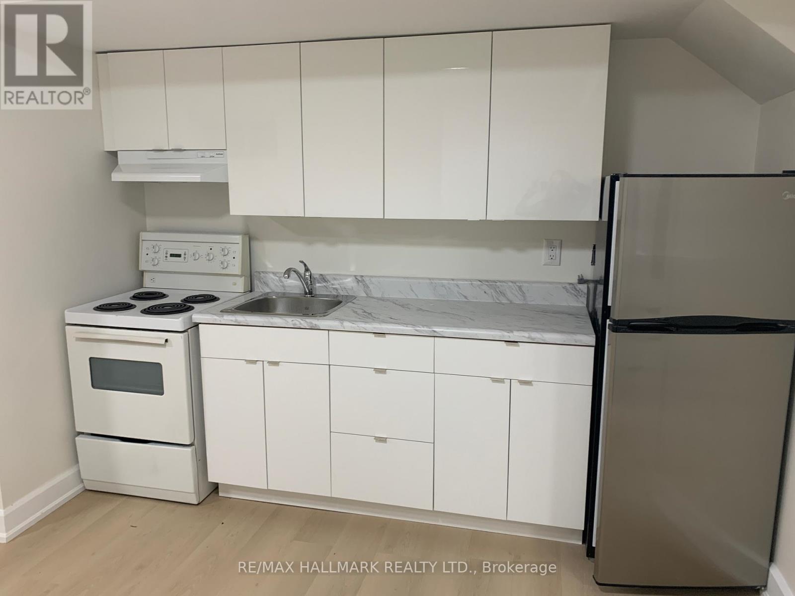 Basement 2 - 118 Fairholme Avenue, Toronto, Ontario  M6B 2W9 - Photo 10 - C13013614