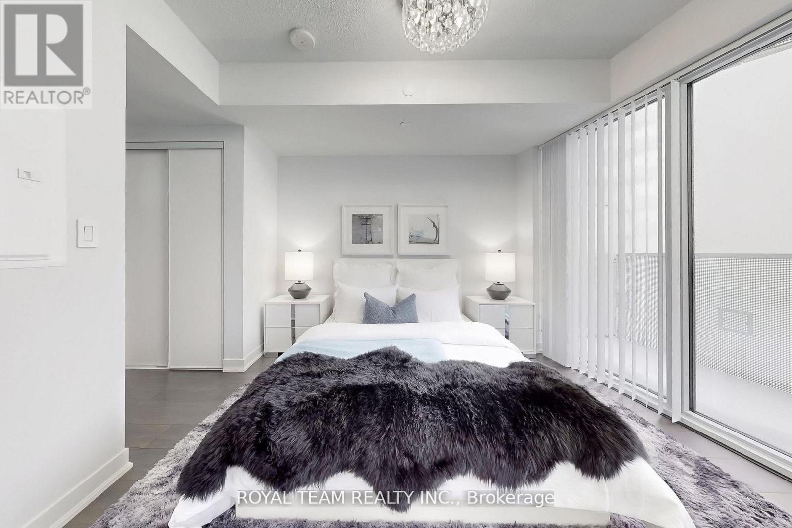 5703 - 88 Harbour Street, Toronto, Ontario  M5J 0C3 - Photo 29 - C13013646