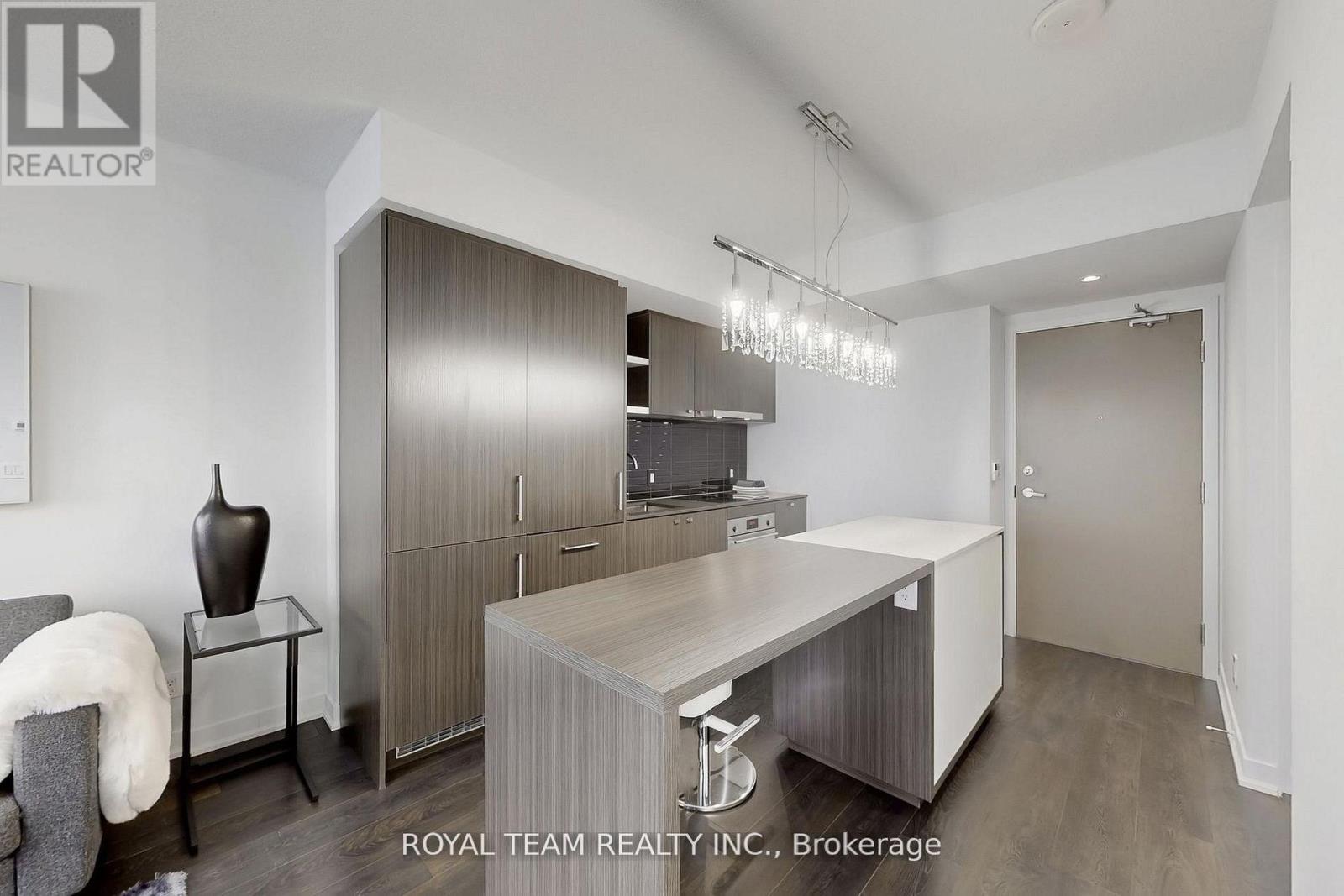 5703 - 88 Harbour Street, Toronto, Ontario  M5J 0C3 - Photo 37 - C13013646