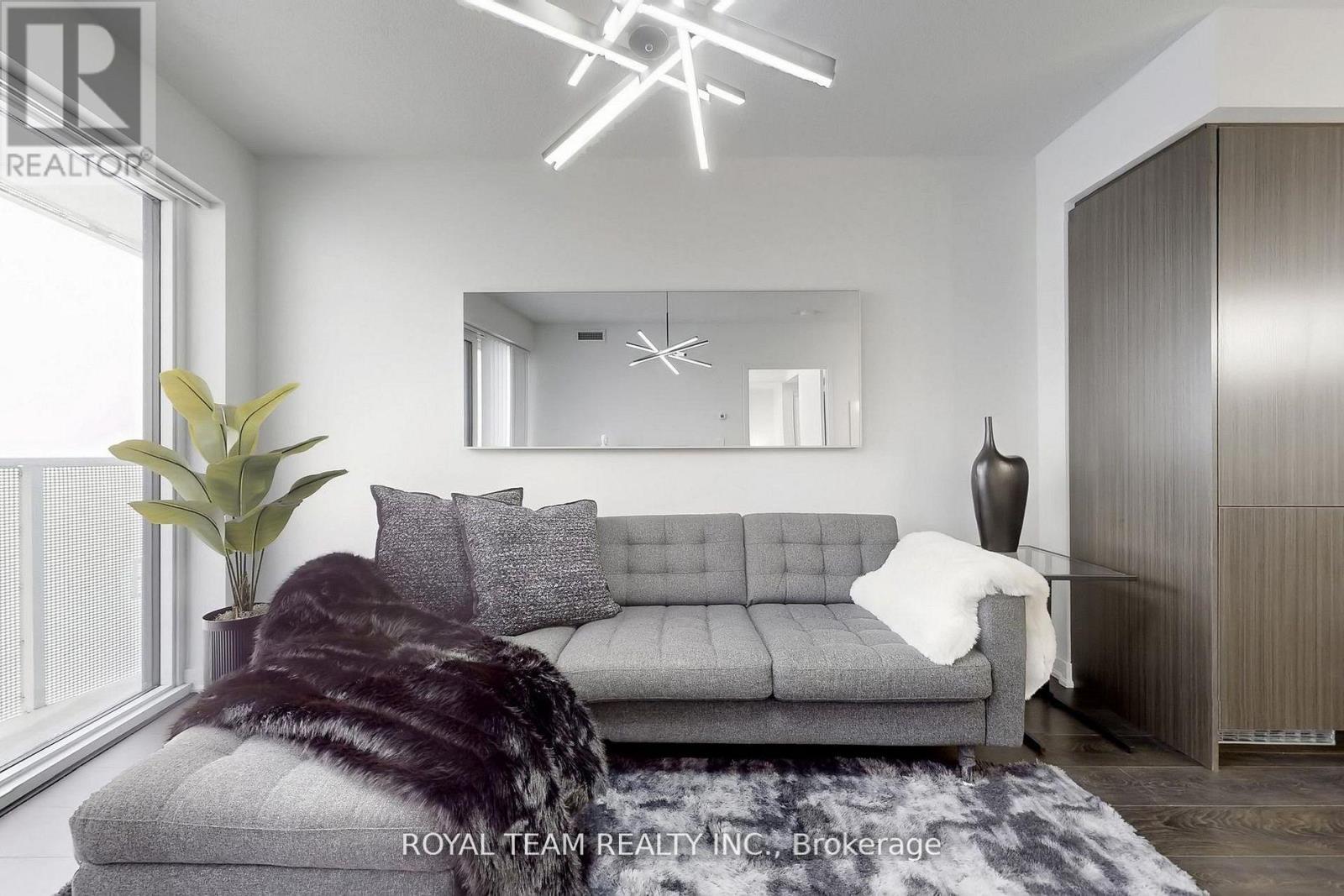 5703 - 88 Harbour Street, Toronto, Ontario  M5J 0C3 - Photo 43 - C13013646