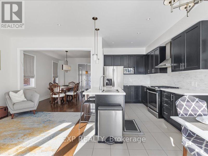 7 Goldthread Terrace, Toronto, Ontario  M3H 0B9 - Photo 4 - C13013706