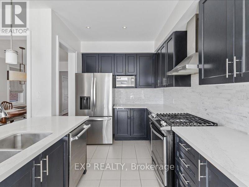 7 Goldthread Terrace, Toronto, Ontario  M3H 0B9 - Photo 6 - C13013706