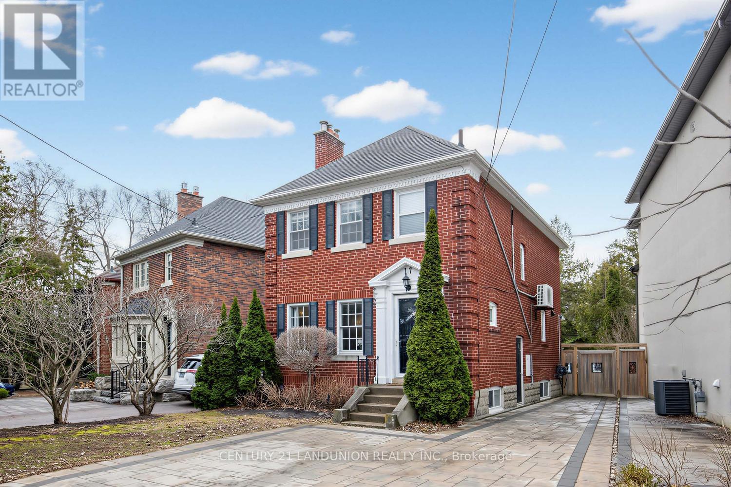 17 OTTER CRESCENT, Toronto, Ontario