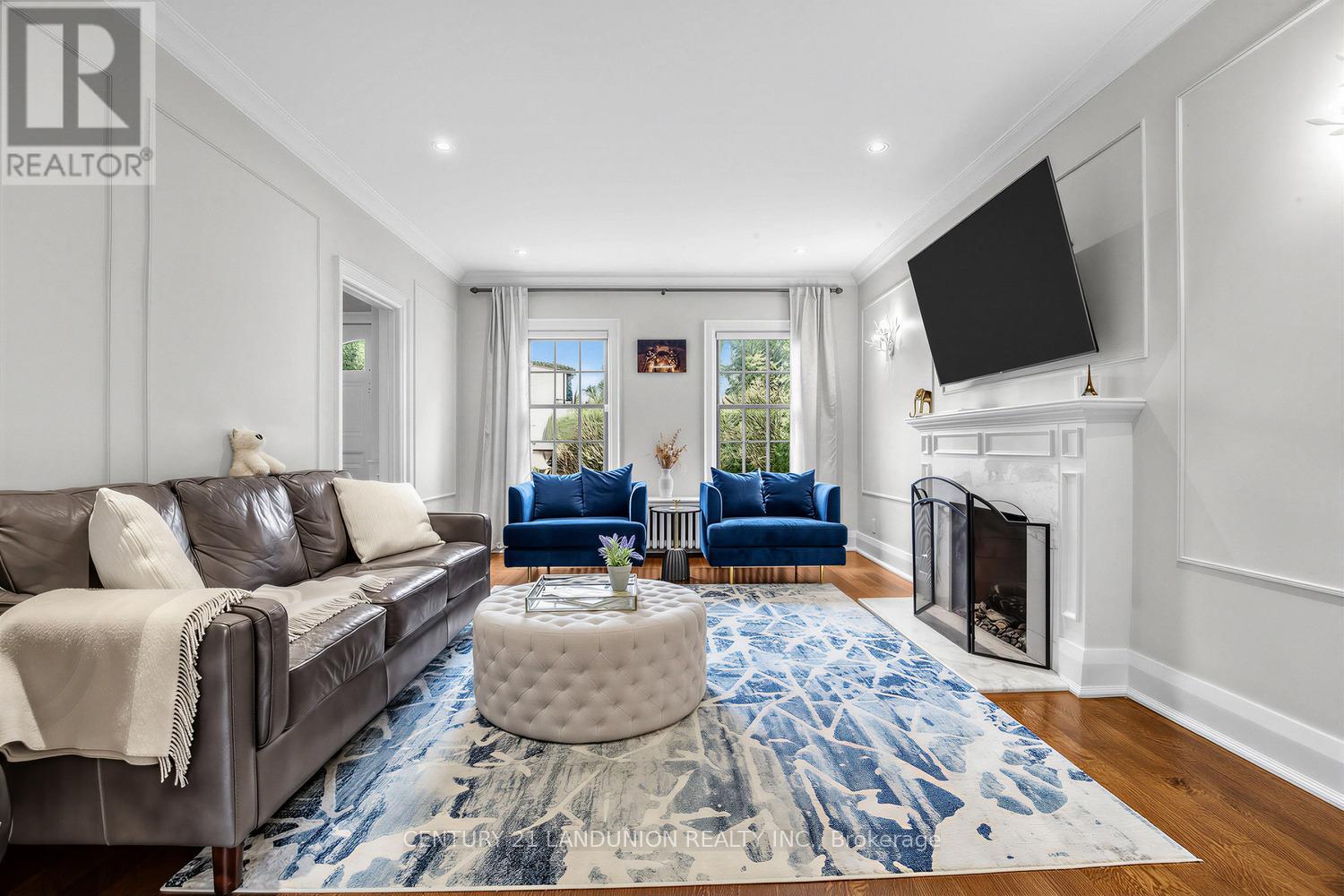 17 Otter Crescent, Toronto, Ontario  M5N 2W3 - Photo 5 - C13013858