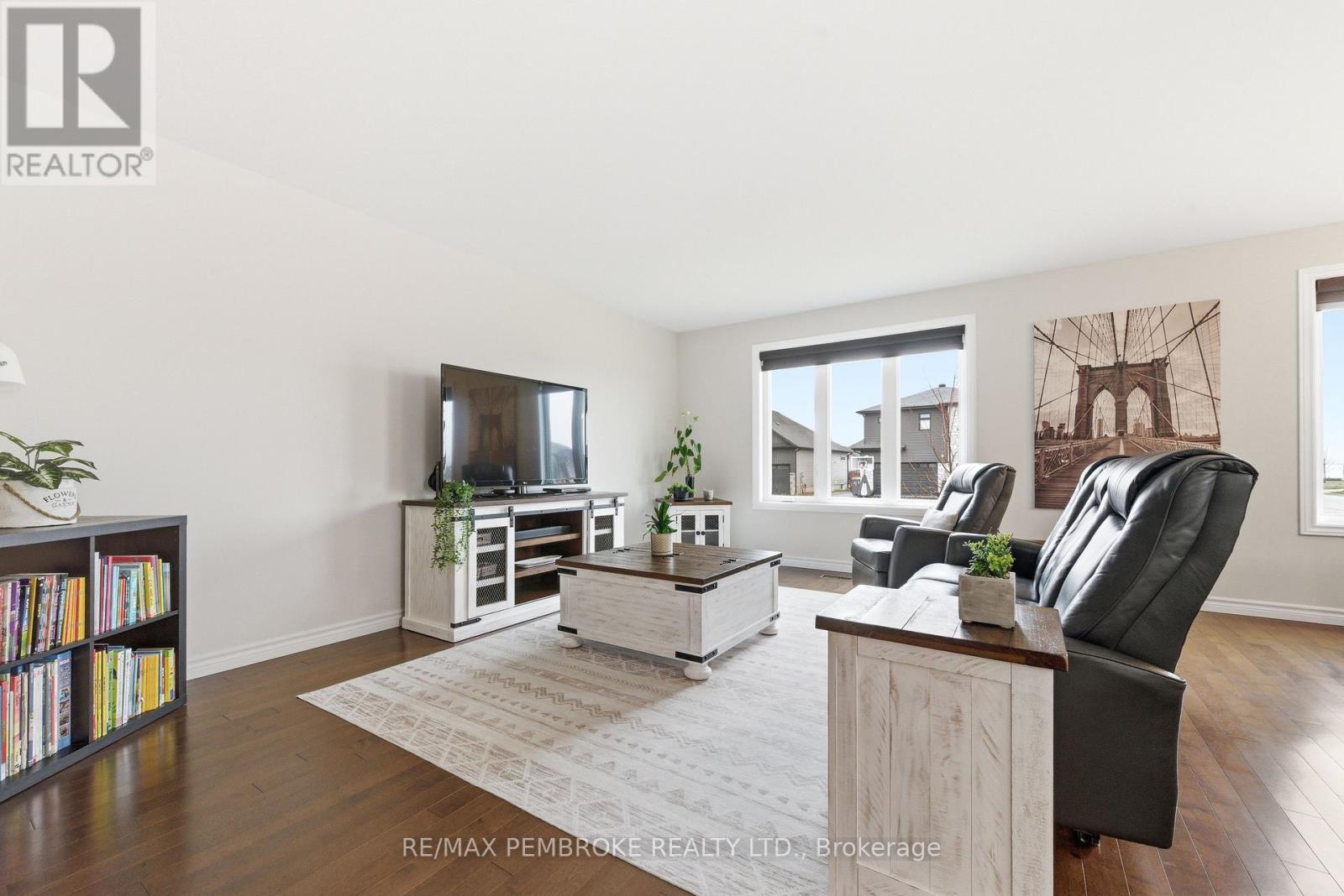 3 Nile Street, Petawawa, Ontario  K8H 0E8 - Photo 13 - X13013594