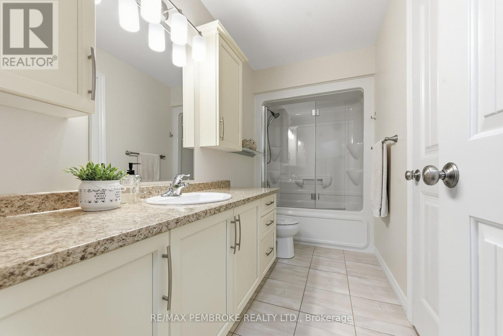 3 Nile Street, Petawawa, Ontario  K8H 0E8 - Photo 18 - X13013594