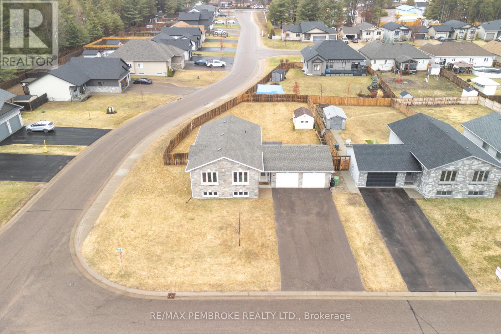 3 Nile Street, Petawawa, Ontario  K8H 0E8 - Photo 40 - X13013594