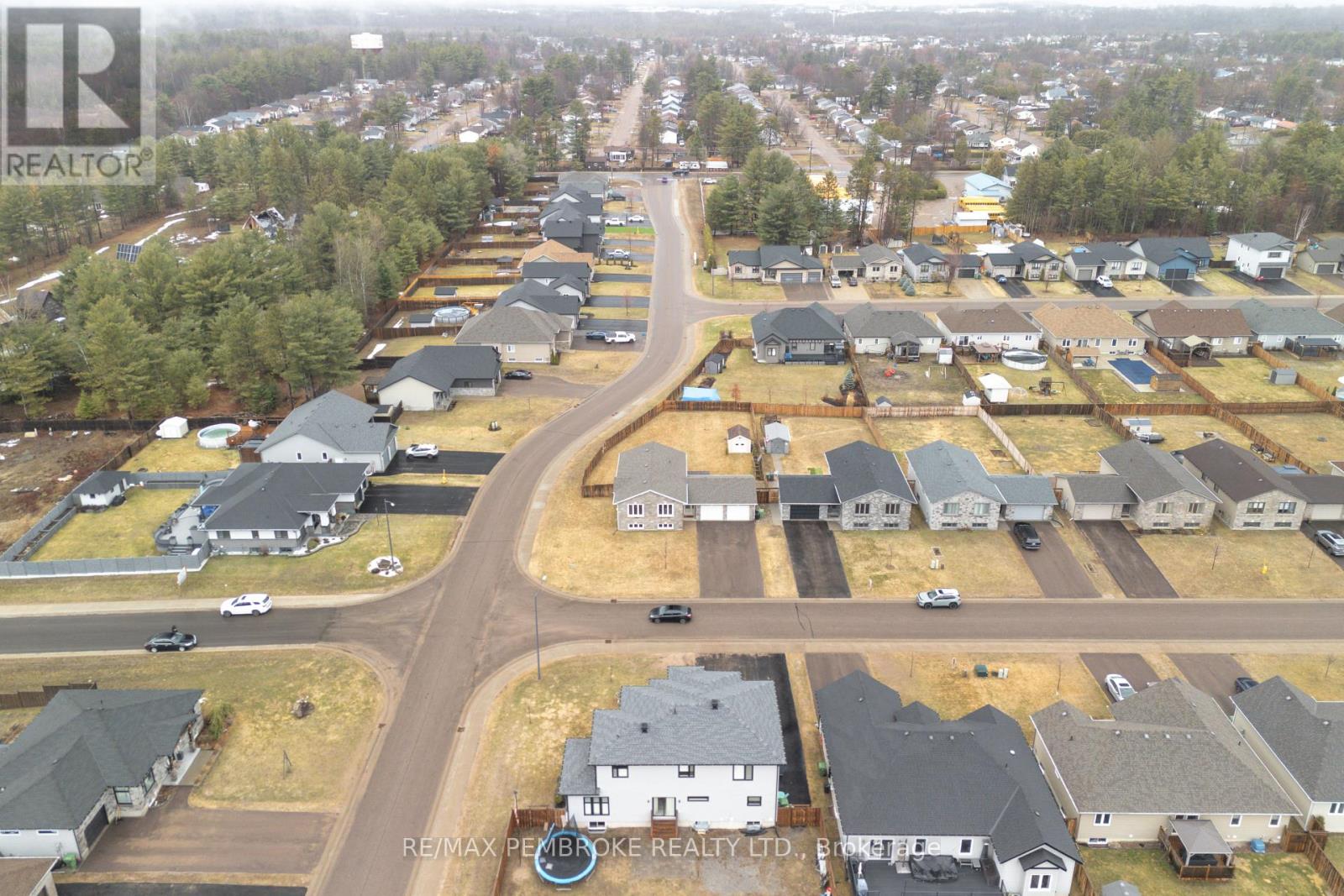 3 Nile Street, Petawawa, Ontario  K8H 0E8 - Photo 45 - X13013594