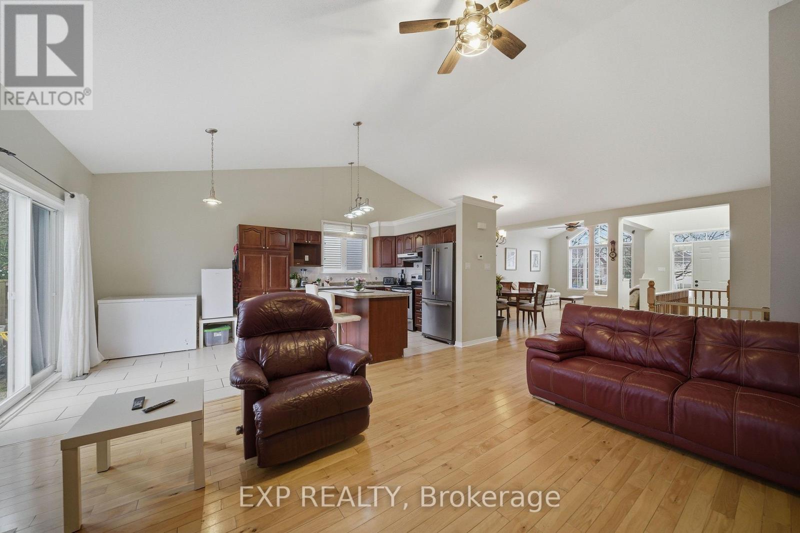 80 La Prairie Street, Russell, Ontario  K0A 1W0 - Photo 12 - X13013608