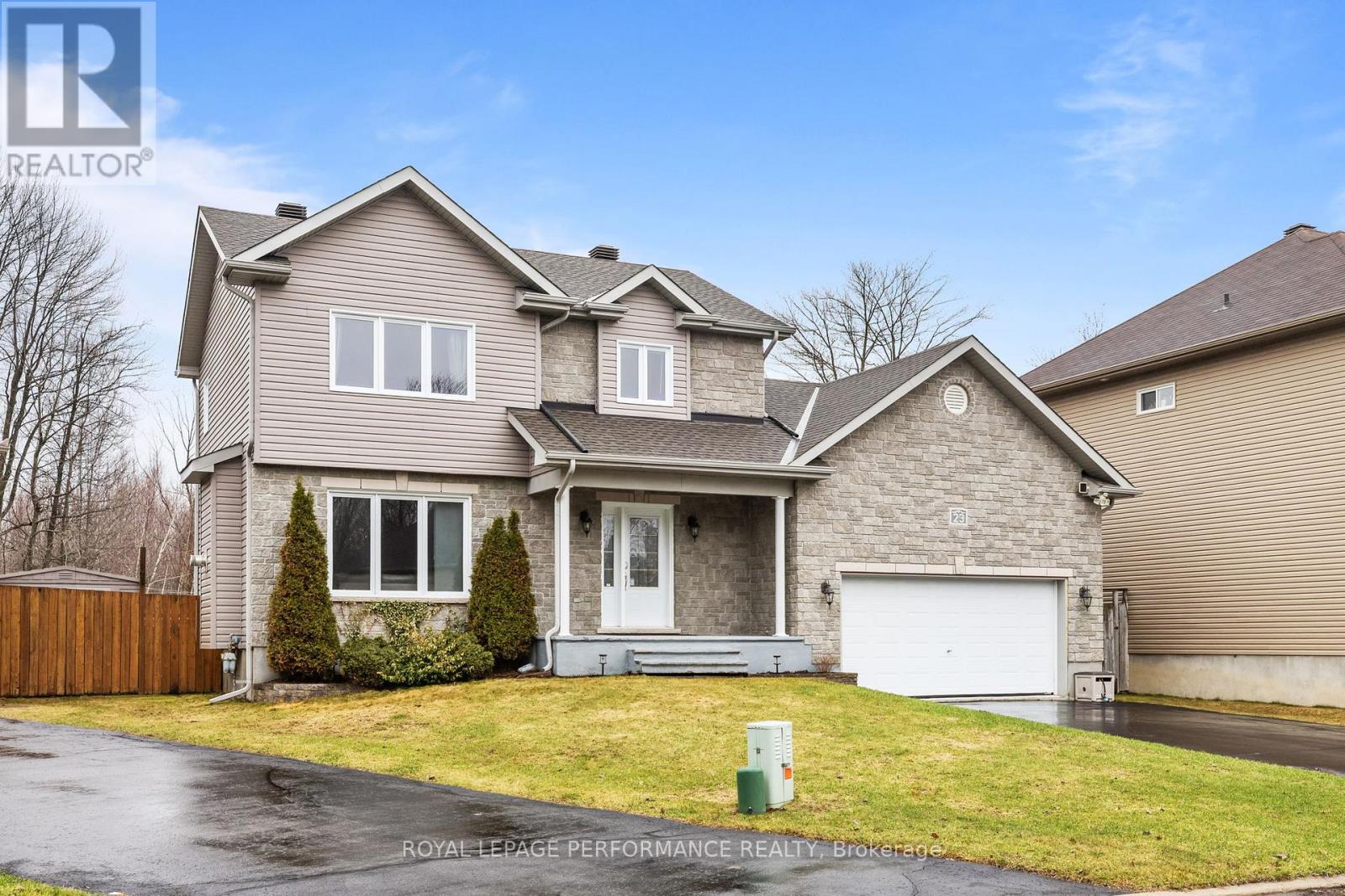 23 Anita Circle, The Nation, Ontario  K0A 2M0 - Photo 2 - X13013674