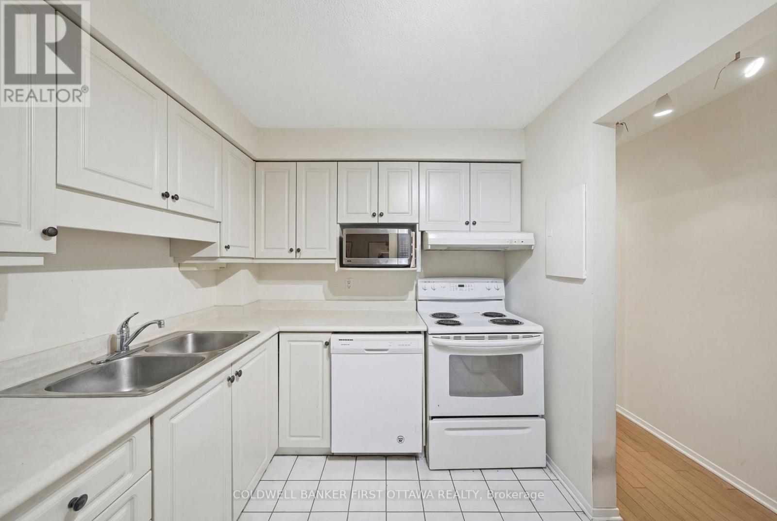 402 - 222 Guigues Avenue, Ottawa, Ontario  K1N 5J2 - Photo 11 - X13013816