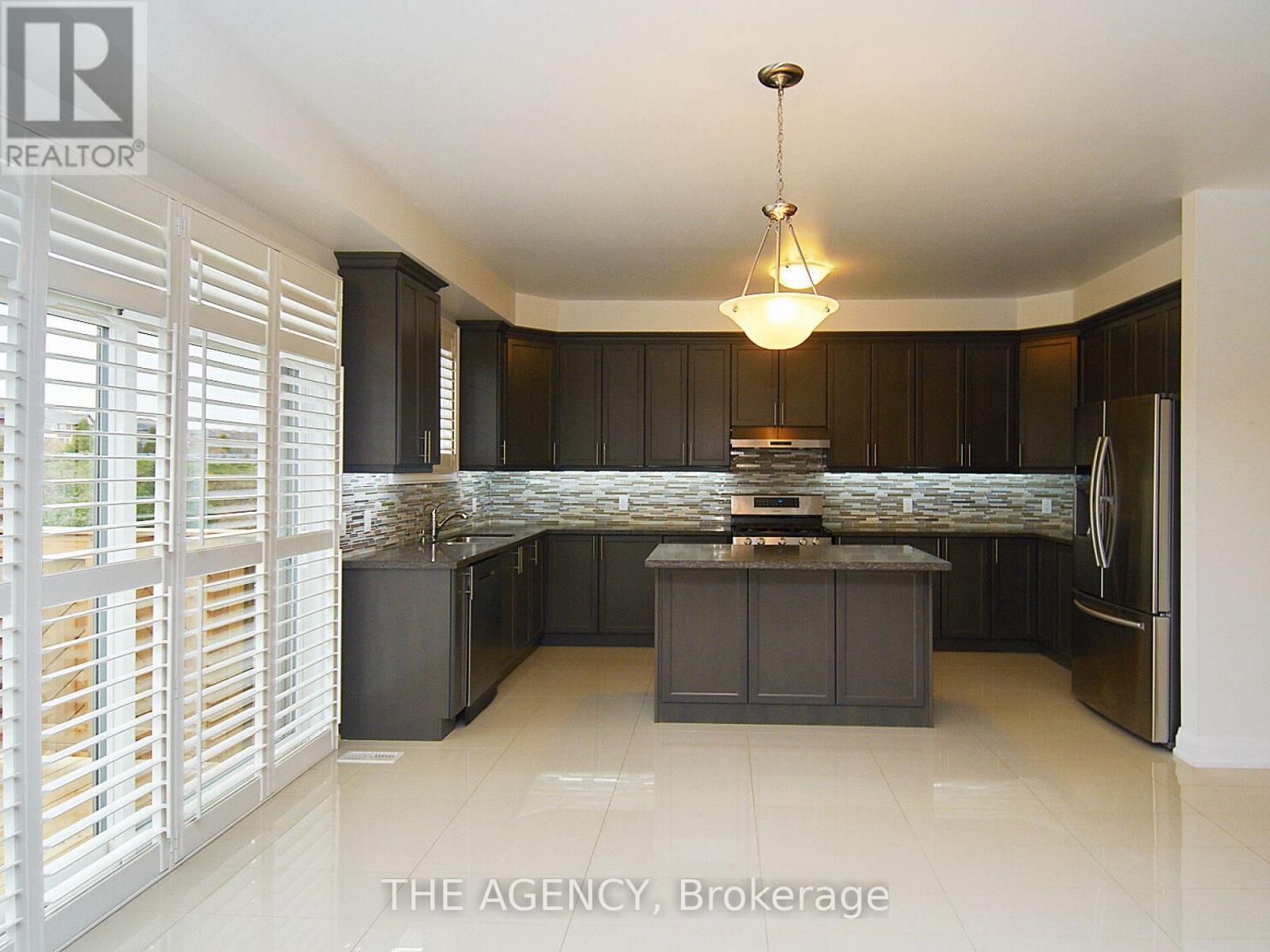 2344 Dobbinton Street, Oshawa, Ontario  L1L 0L4 - Photo 10 - E13013702