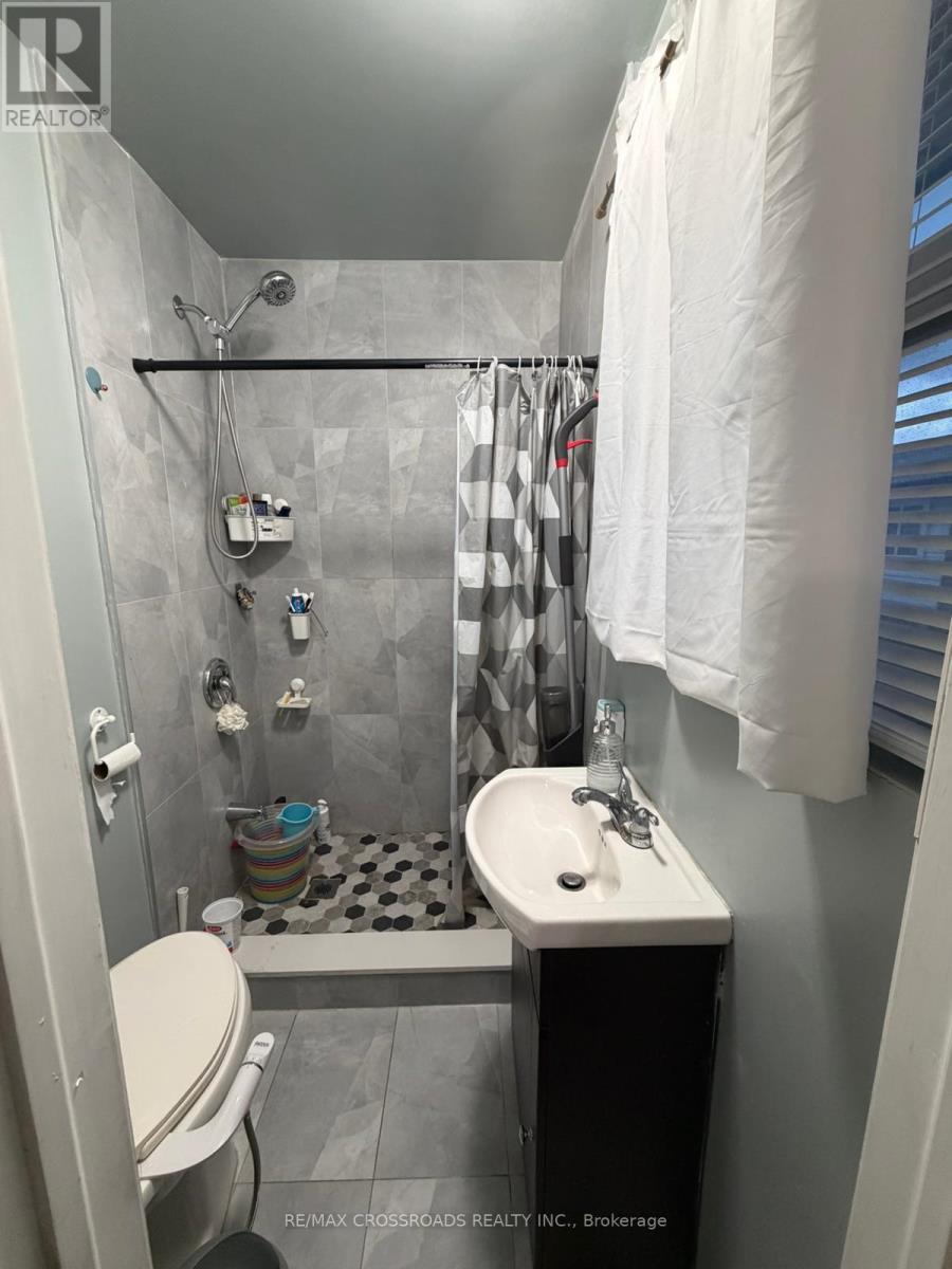 48 Gorsey Square, Toronto, Ontario  M1B 1A7 - Photo 11 - E13013710