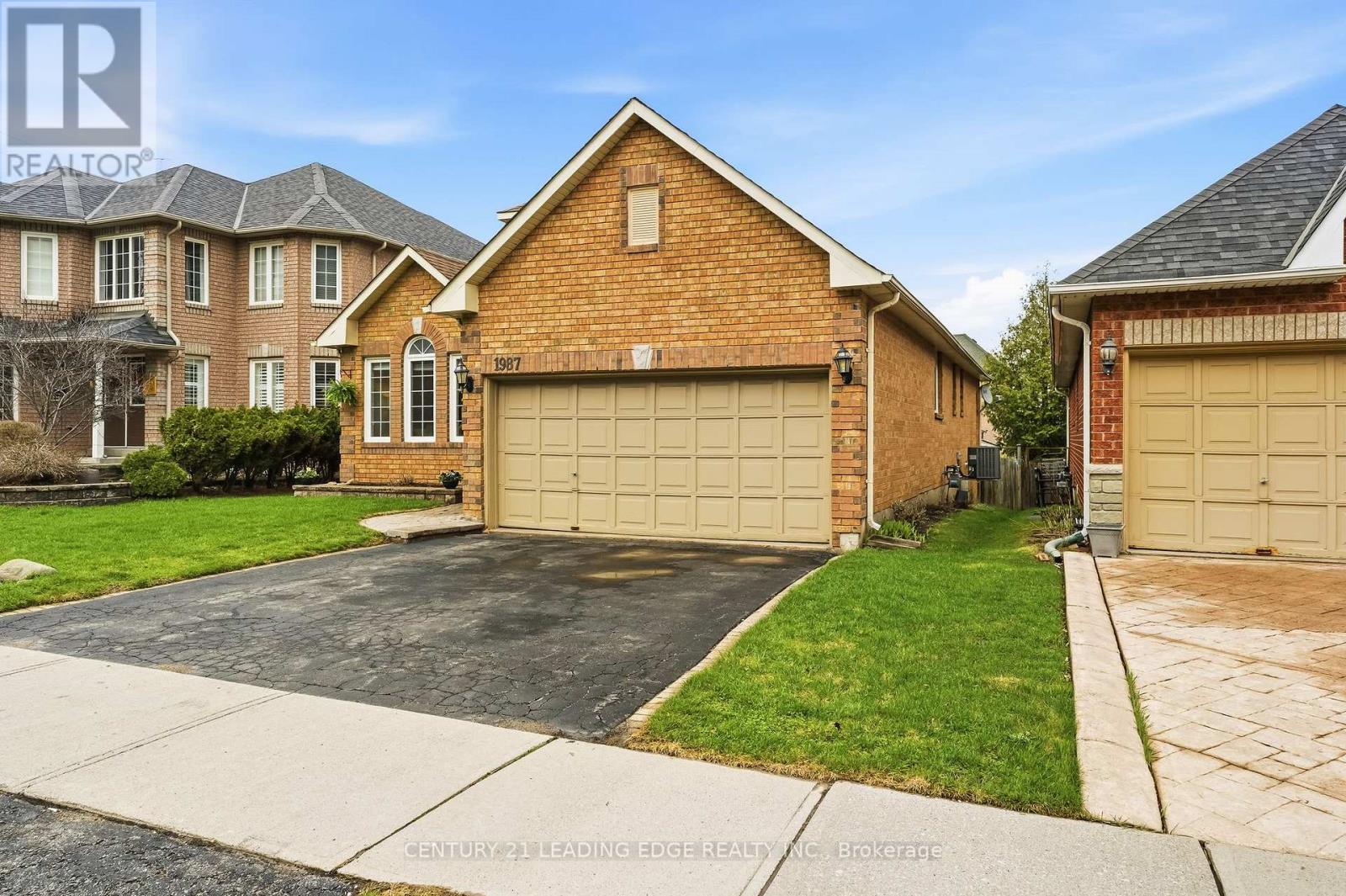 1987 Rosebank Road, Pickering, Ontario  L1V 1P7 - Photo 3 - E13013782