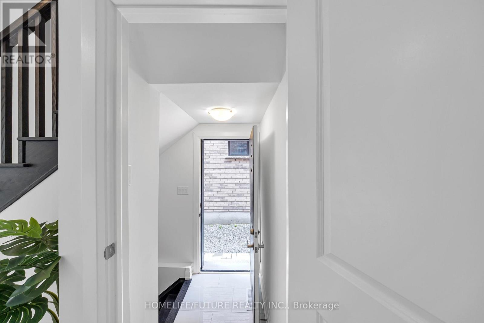 1416 Swallowtail Lane, Pickering, Ontario  L1X 0N8 - Photo 26 - E13013822