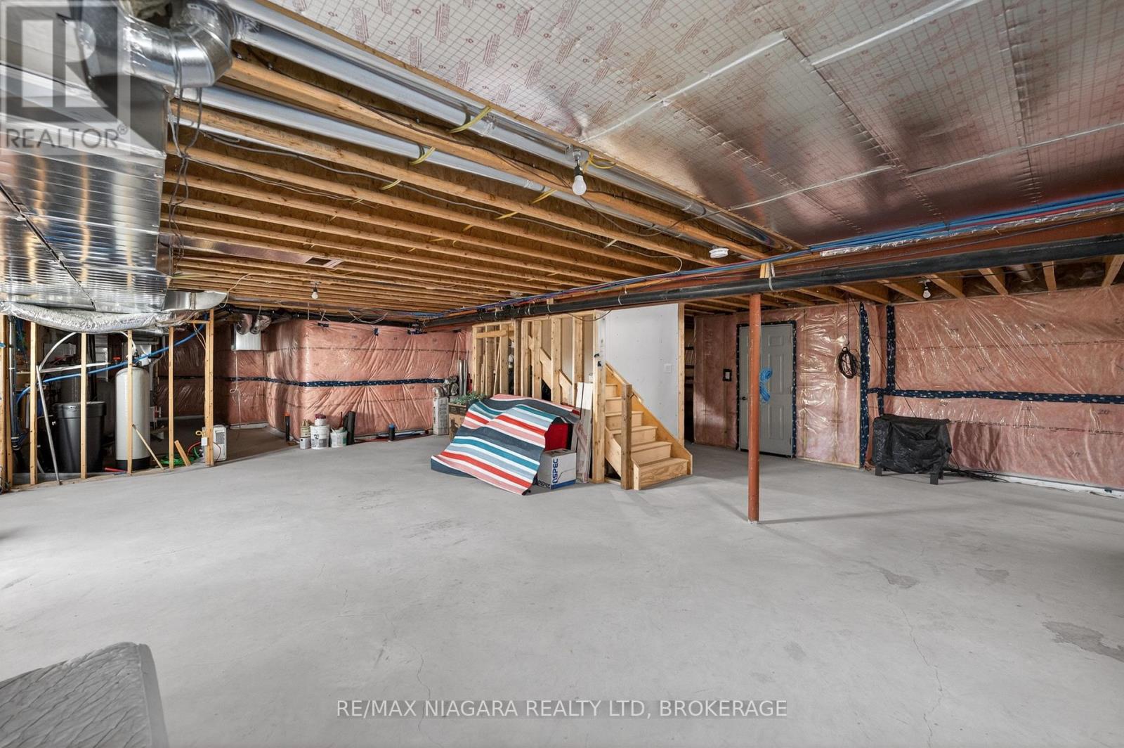 1040 Oakhill Boulevard, Fort Erie, Ontario  L2A 1N9 - Photo 36 - X13013658