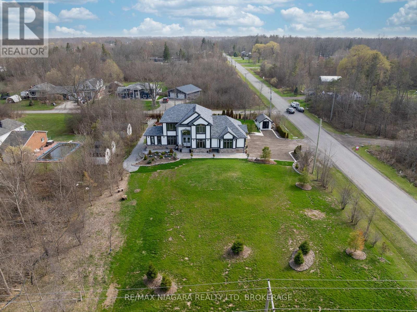 1040 Oakhill Boulevard, Fort Erie, Ontario  L2A 1N9 - Photo 45 - X13013658