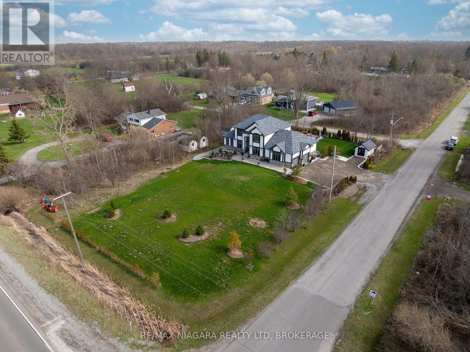 1040 Oakhill Boulevard, Fort Erie, Ontario  L2A 1N9 - Photo 46 - X13013658