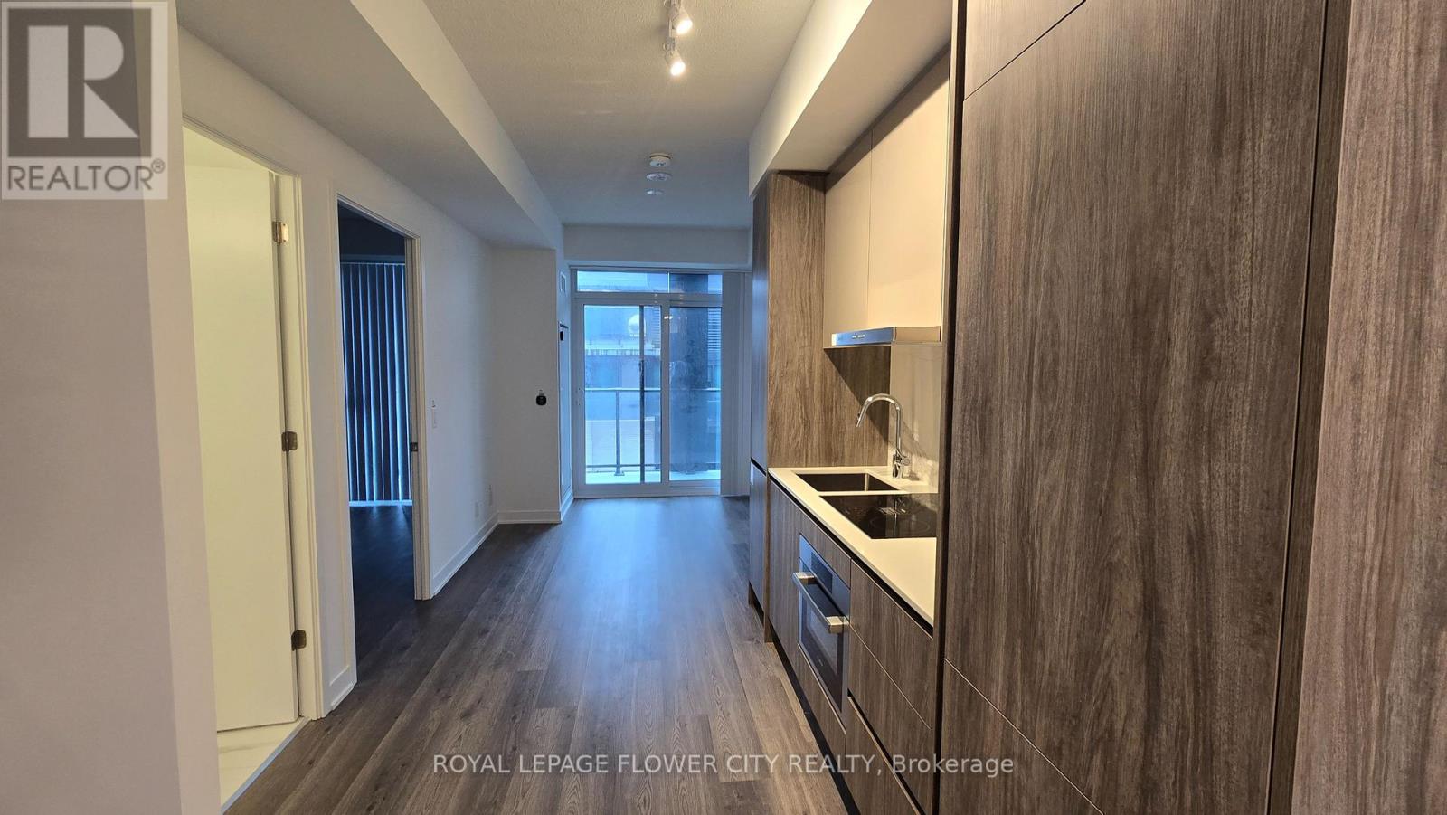 1915 - 180 Front Street E, Toronto, Ontario  M5A 0A9 - Photo 2 - C13003246