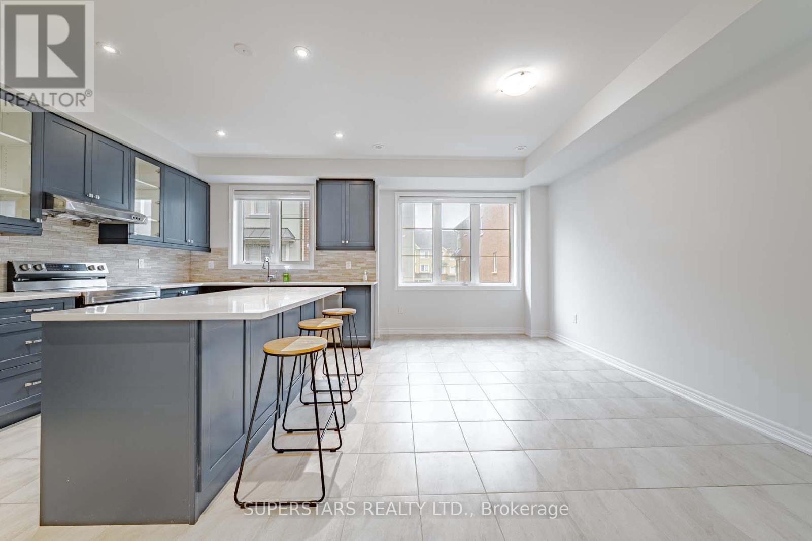 27 Bruce Boyd Drive, Markham, Ontario  L6B 1R3 - Photo 5 - N13013584