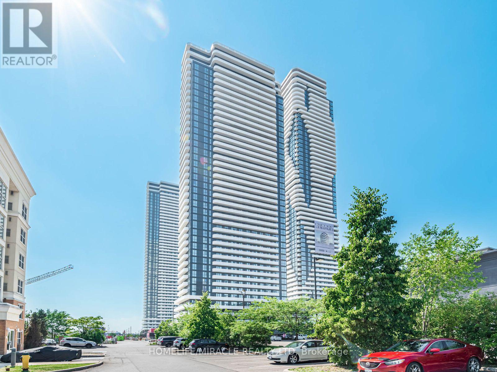 2009 - 28 INTERCHANGE WAY, Vaughan, Ontario