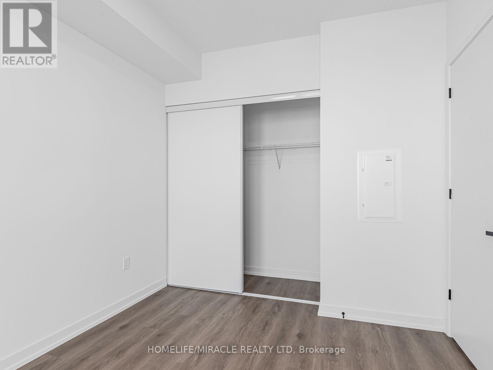 2009 - 28 Interchange Way, Vaughan, Ontario  L4K 0P8 - Photo 13 - N13013596